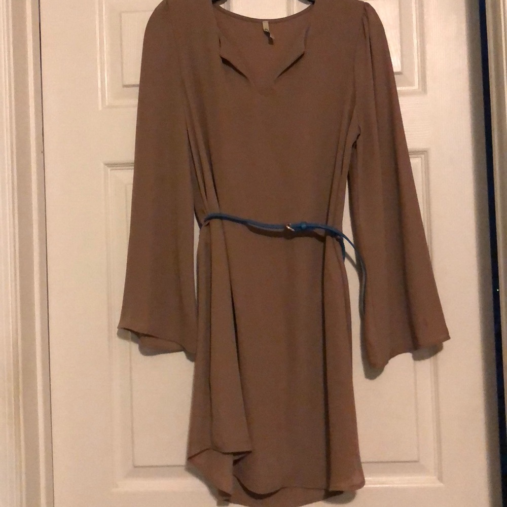 Tan shift dress with turquoise belt